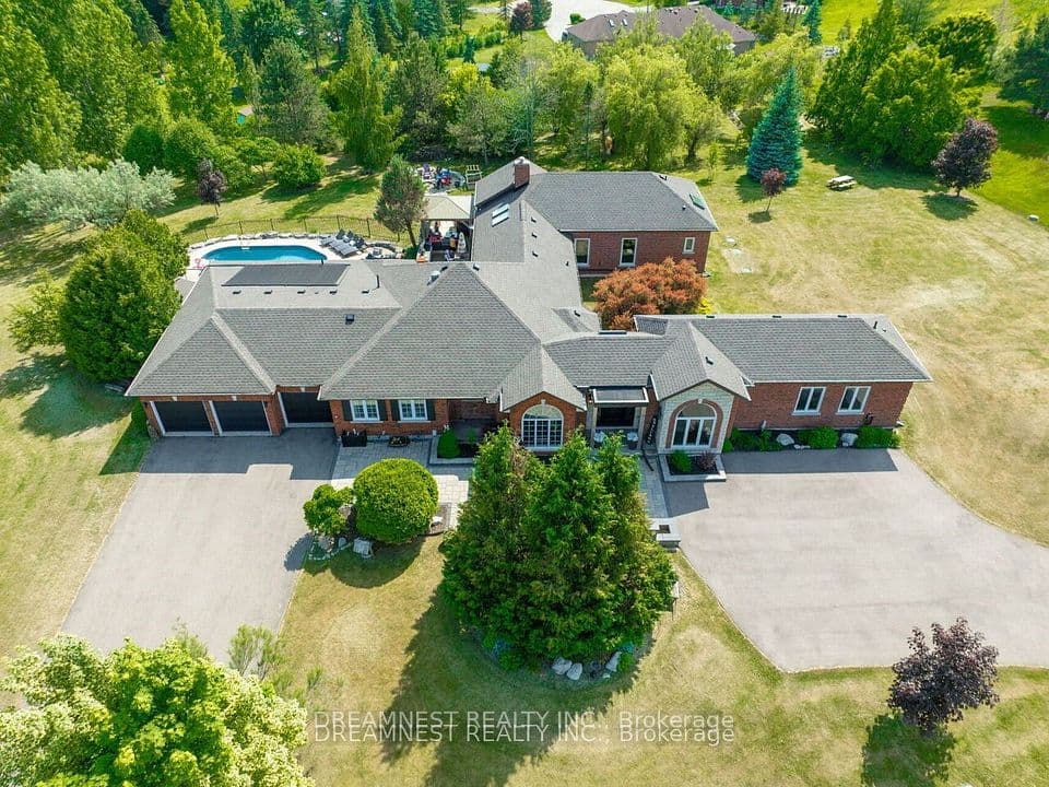 11132 MCFARLAND Court, Milton, ON L0P 1B0 – main photo