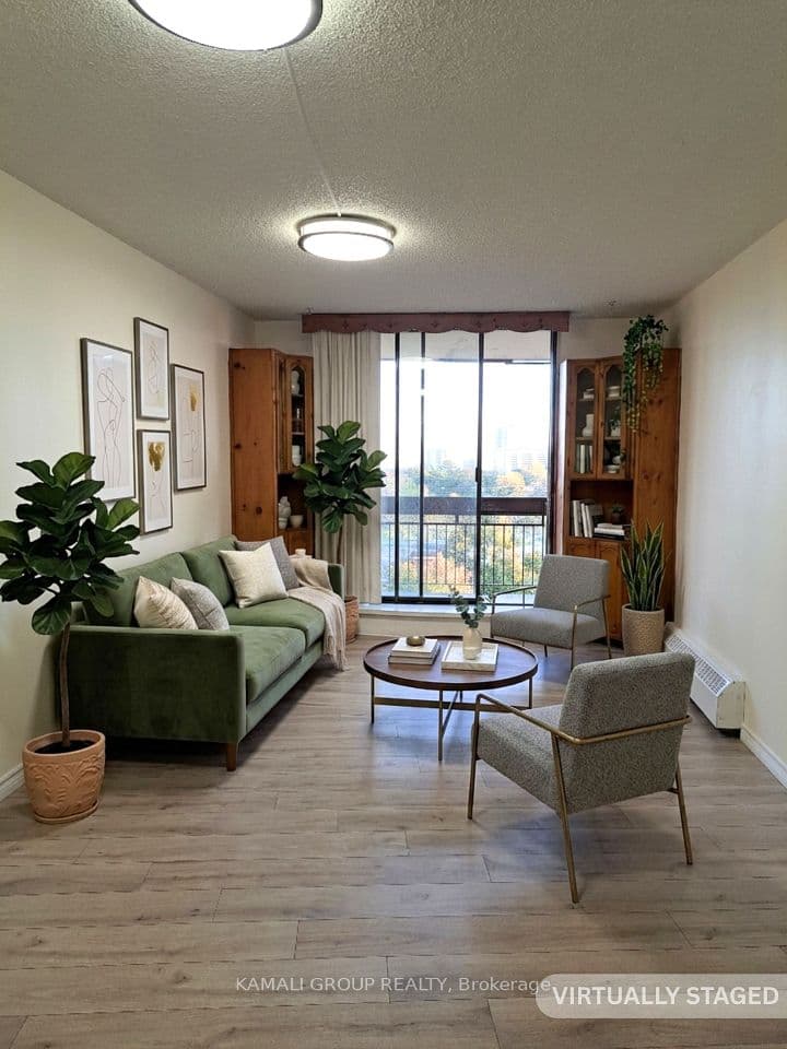 4645 Jane Street 727, Toronto, ON M3N 2K9 – main photo