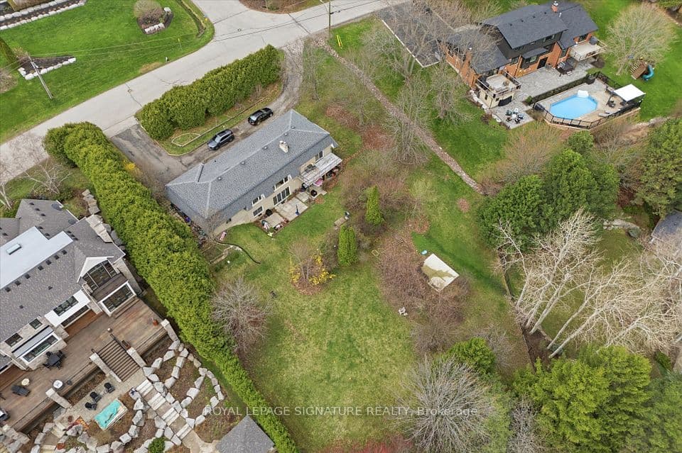1310 Beaufort Drive, Burlington, ON L7P 4V9 – photo 3