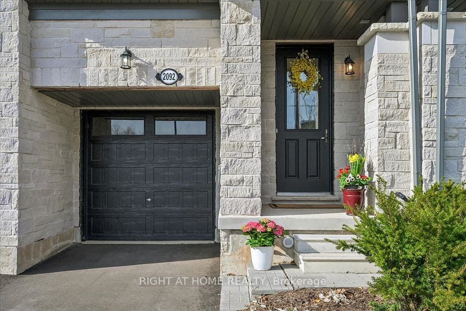 2092 Ellerston Common, Burlington, ON L7P 0V6 – photo 3