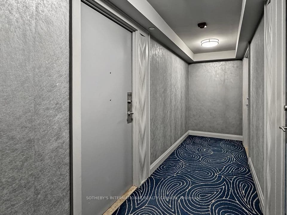 80 Esther Lorrie Drive 1018, Toronto, ON M9W 0C6 – photo 2