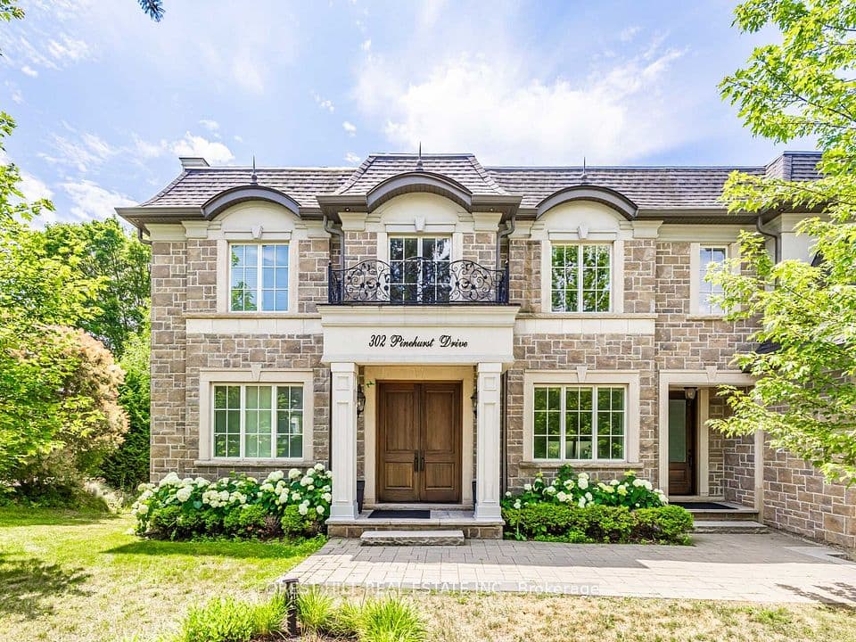 302 Pinehurst Drive W, Oakville, ON L6J 4X3 – photo 3