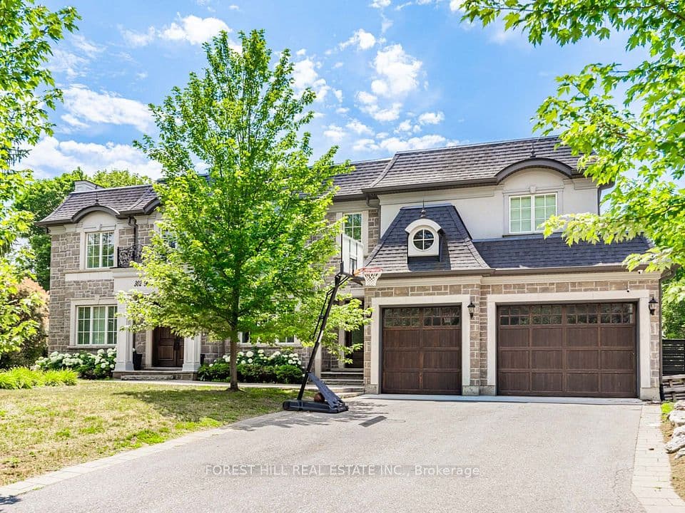 302 Pinehurst Drive W, Oakville, ON L6J 4X3 – photo 2