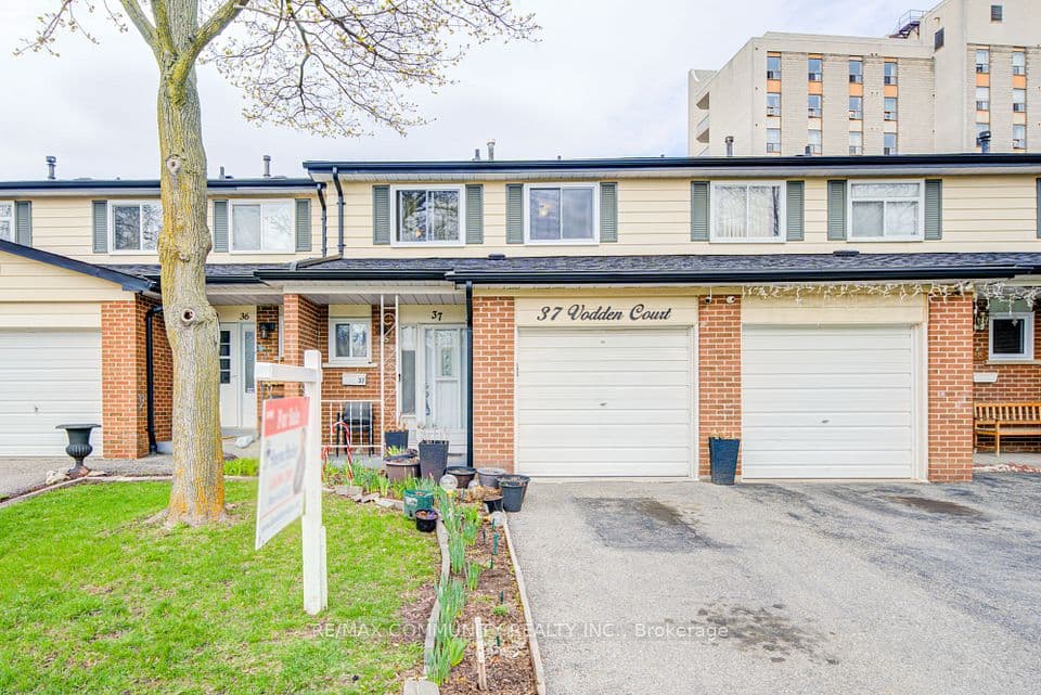 37 Vodden Court, Brampton, ON L6V 2V7 – main photo