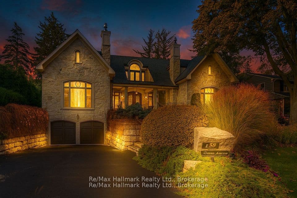 138 DIANNE Avenue, Oakville, ON L6J 4G9 – main photo