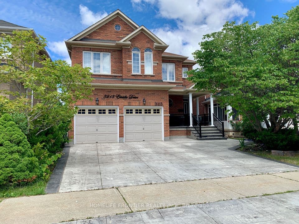 3213 Escada Drive, Mississauga, ON L5M 7V6 – main photo
