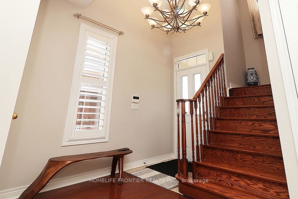 3213 Escada Drive, Mississauga, ON L5M 7V6 – photo 3