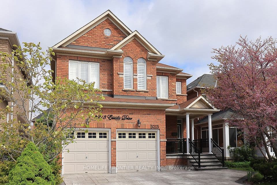3213 Escada Drive, Mississauga, ON L5M 7V6 – photo 2