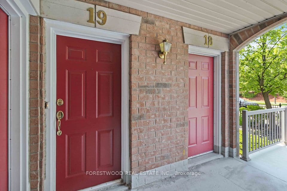 3055 Elmcreek Road 19, Mississauga, ON L5B 4J9 – photo 2
