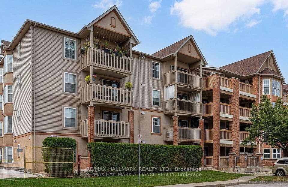 4003 Kilmer Drive 312, Burlington, ON L7M 4M1 – main photo