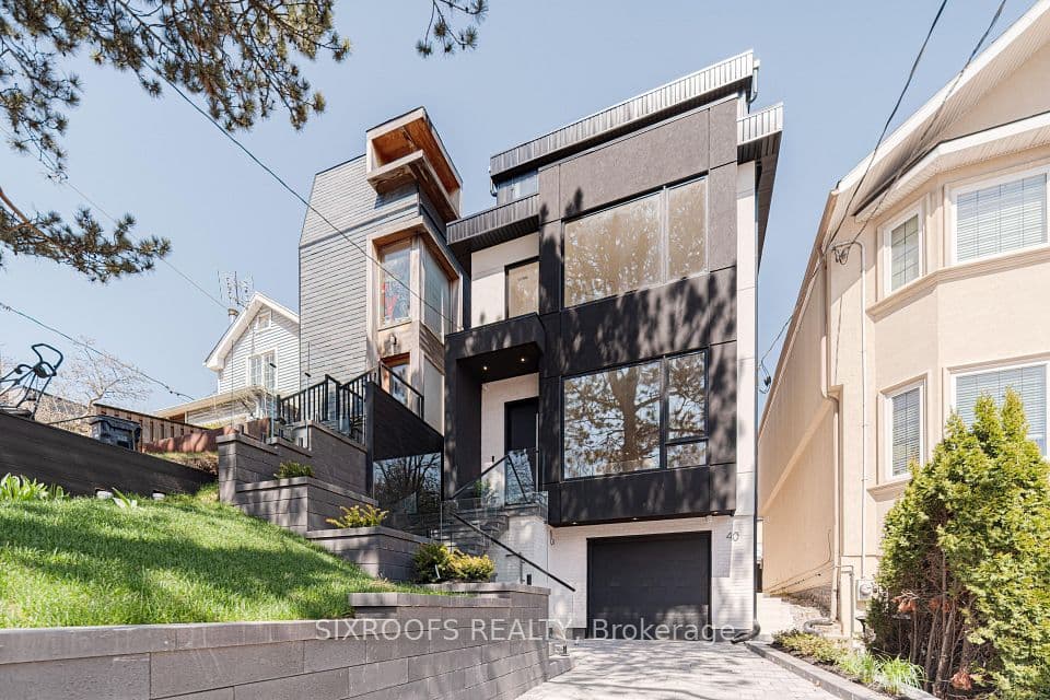 40 Morningside Avenue, Toronto, ON M6S 1C4 – main photo