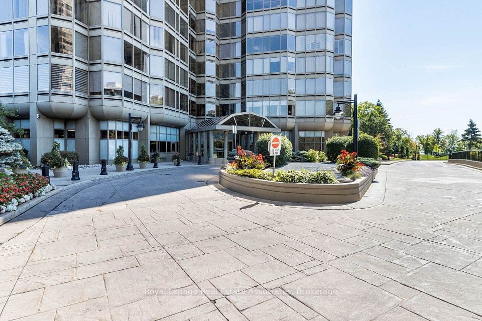 1 Palace Pier Court 2407, Toronto, ON M8V 3W9 – photo 2