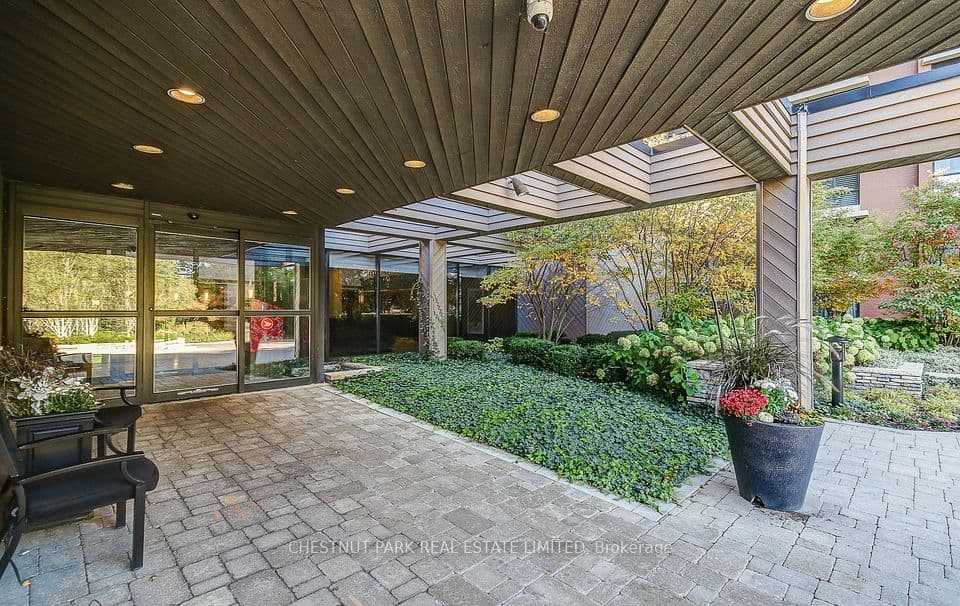 1400 Dixie Road 812, Mississauga, ON L5E 3E1 – photo 3