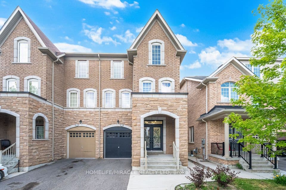 28 Sussexvale Drive, Brampton, ON L6R 3S1 – main photo