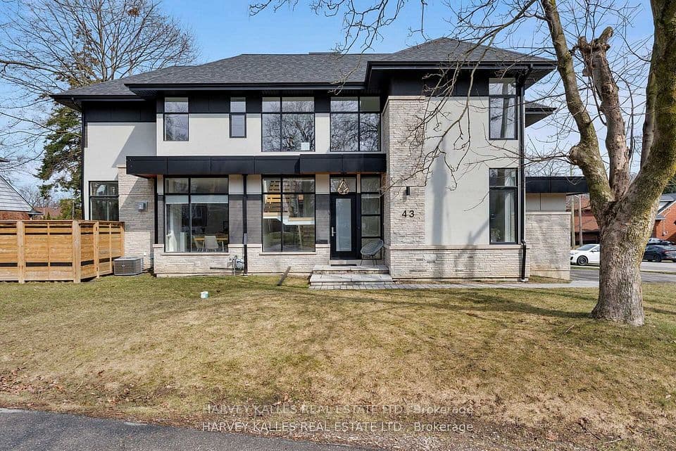 43 Ballacaine Drive, Toronto, ON M8Y 4B1 – main photo