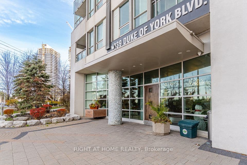 3939 Duke Of York Boulevard 1909, Mississauga, ON L5B 4N2 – photo 2