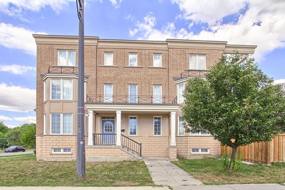 60 Delabo Drive, Toronto, ON M3J 3S4 – main photo