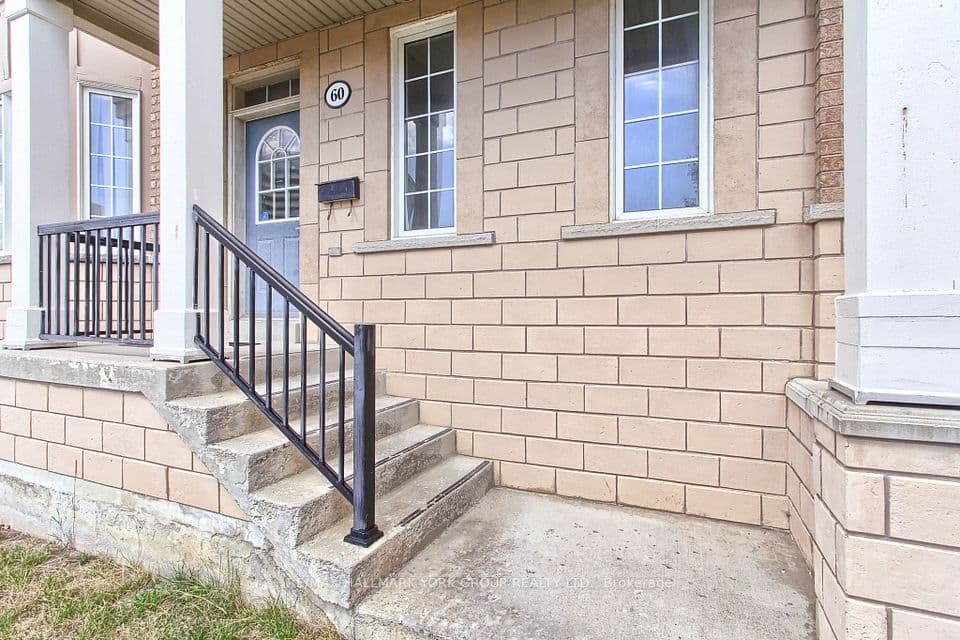 60 Delabo Drive, Toronto, ON M3J 3S4 – photo 2