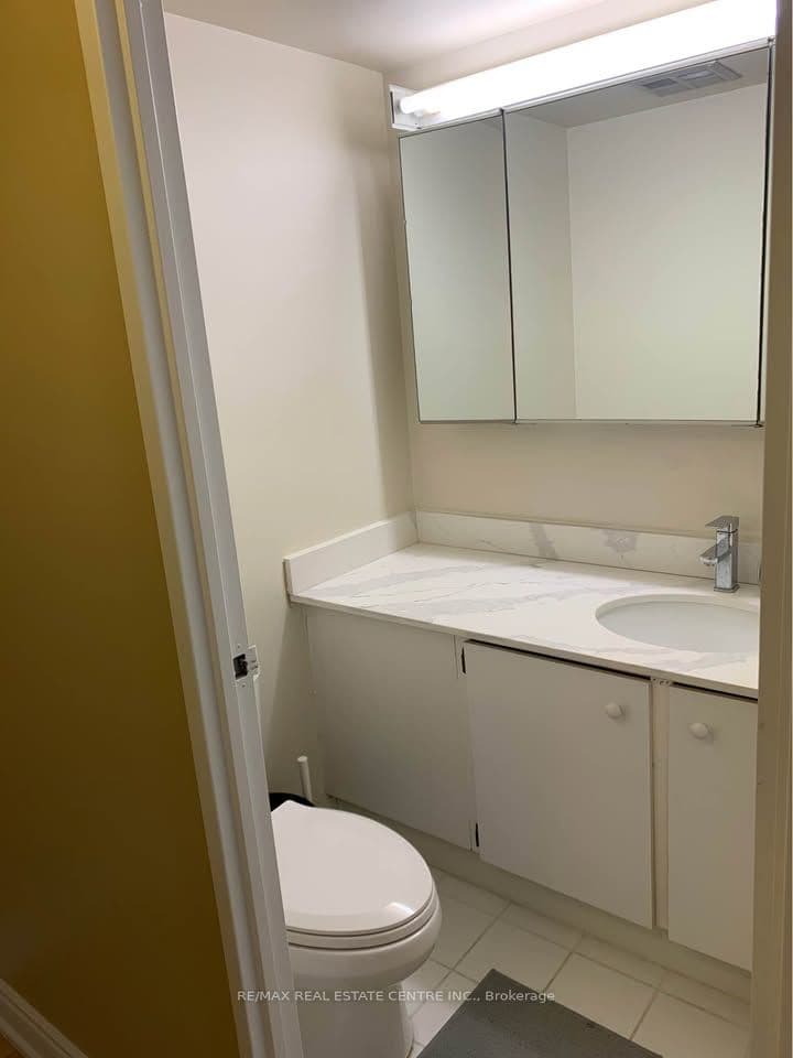 3700 Kaneff Crescent 501, Mississauga, ON L5A 4B8 – photo 3