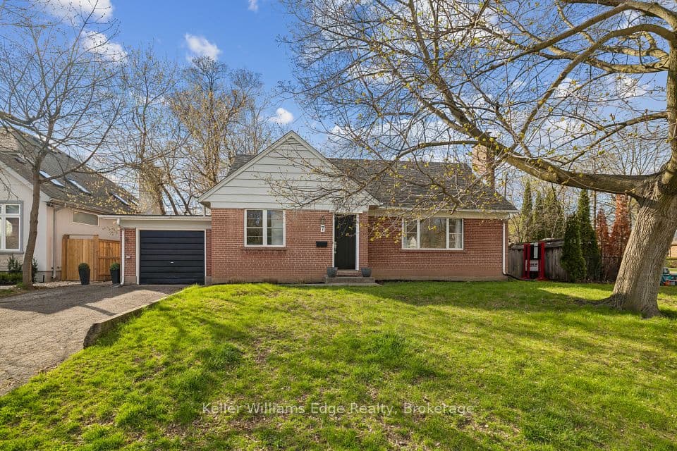 7 Washington Avenue, Oakville, ON L6K 1W5 – main photo