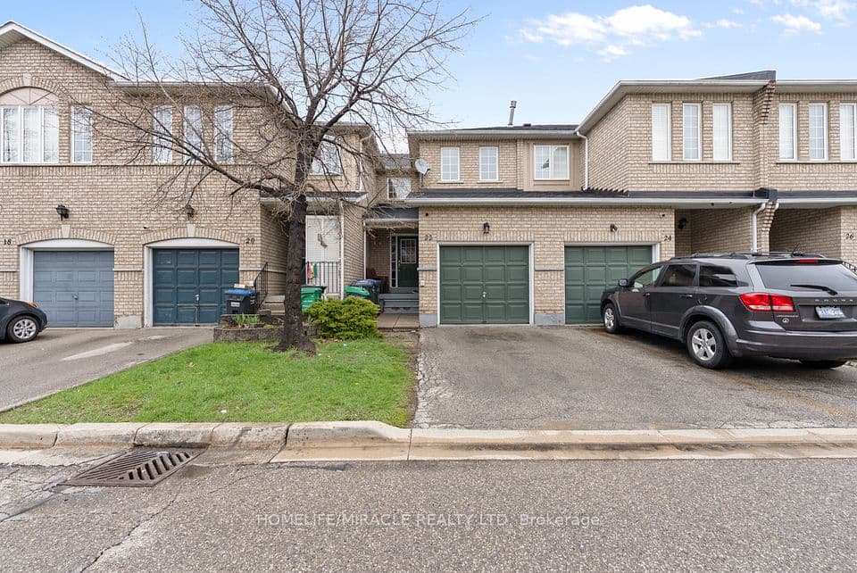 7115 Rexwood Road 22, Mississauga, ON L4T 4L3 – main photo