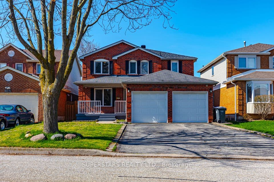 3945 Renfrew Crescent, Mississauga, ON L5L 4J6 – main photo