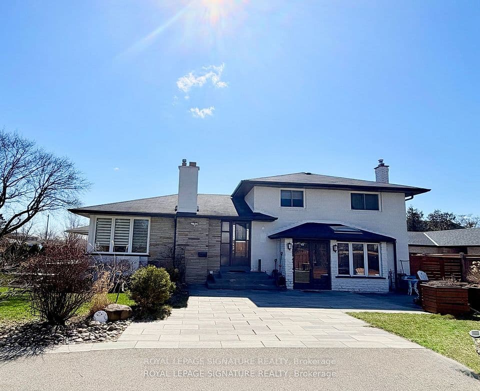 2263 Harcourt Crescent, Mississauga, ON L4Y 1W3 – main photo