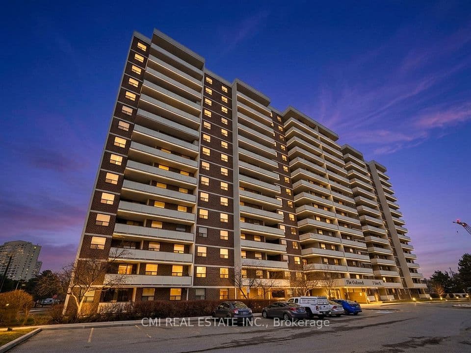3 Lisa Street 308, Brampton, ON L6T 4A2 – main photo