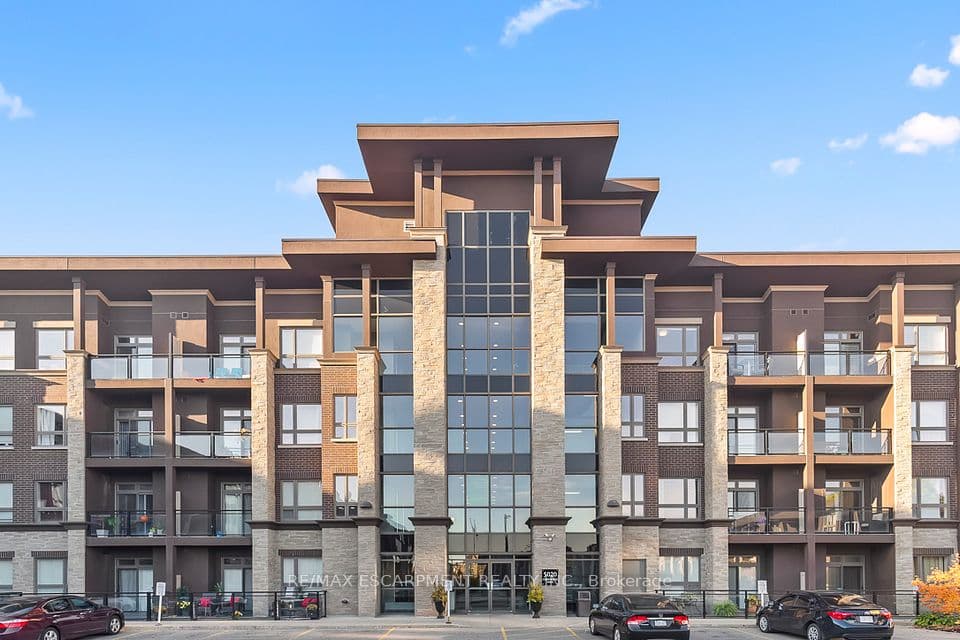 5020 Corporate Drive 302, Burlington, ON L7L 0H7 – main photo