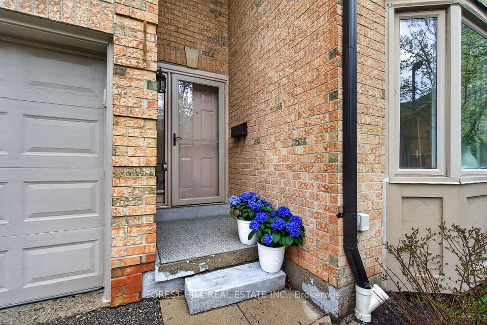 4635 Regents Terrace 30, Mississauga, ON L5R 1X4 – photo 2