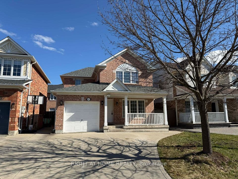 677 Irving Terrace, Milton, ON L9T 6H6 – main photo