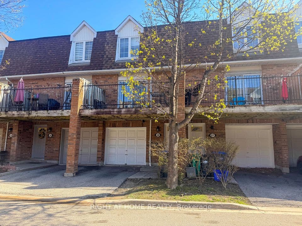1525 South Parade Court 28, Mississauga, ON L5M 6E9 – photo 3