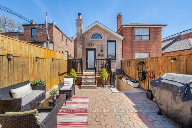 524 Salem Avenue N, Toronto, ON M6H 3E1 – photo 3