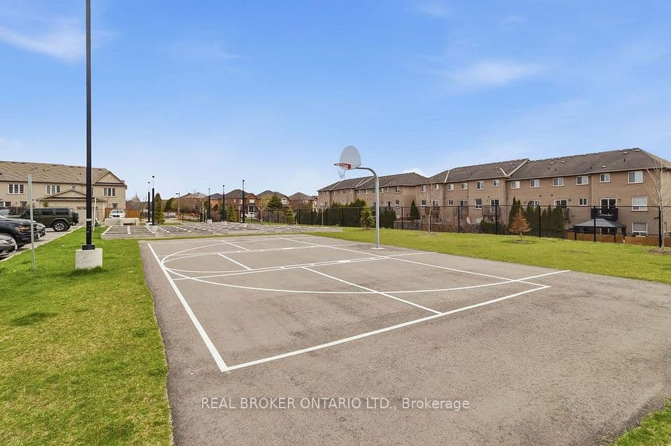 2333 Khalsa Gate 706, Oakville, ON L7M 0X7 – photo 2