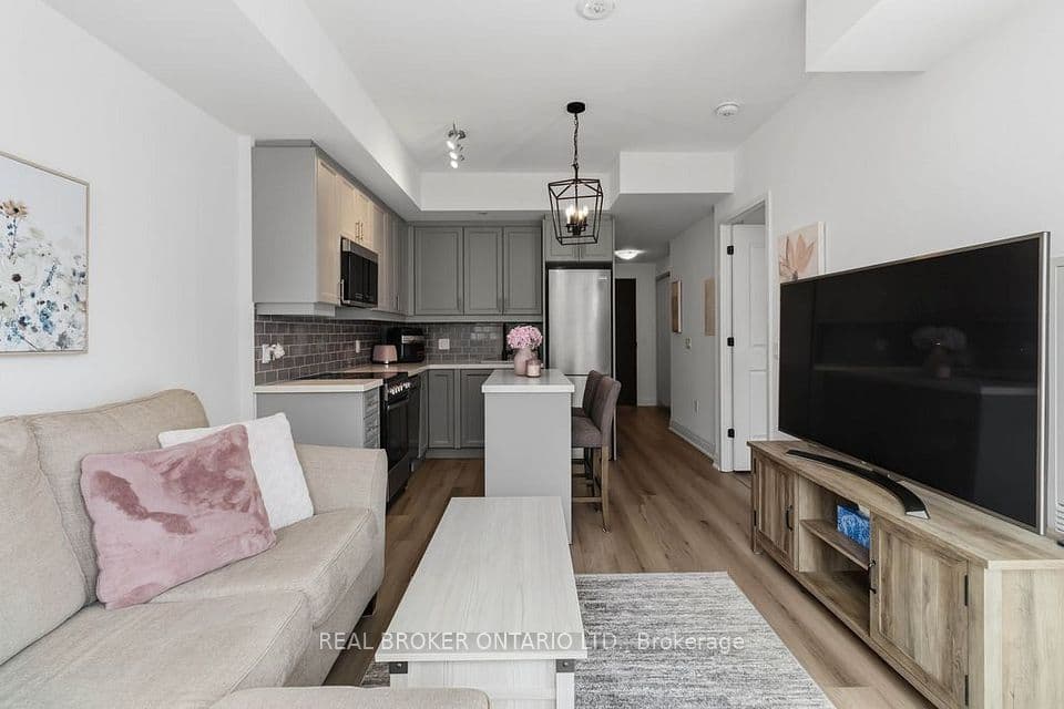 2333 Khalsa Gate 706, Oakville, ON L7M 0X7 – main photo