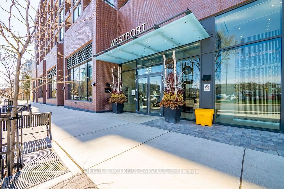 28 Ann Street 418, Mississauga, ON L5G 0E1 – main photo