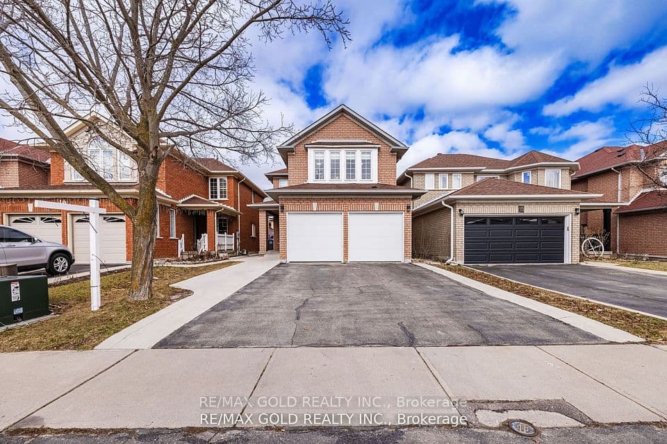 17 Dovesong Drive, Brampton, ON L6R 1V9 – main photo