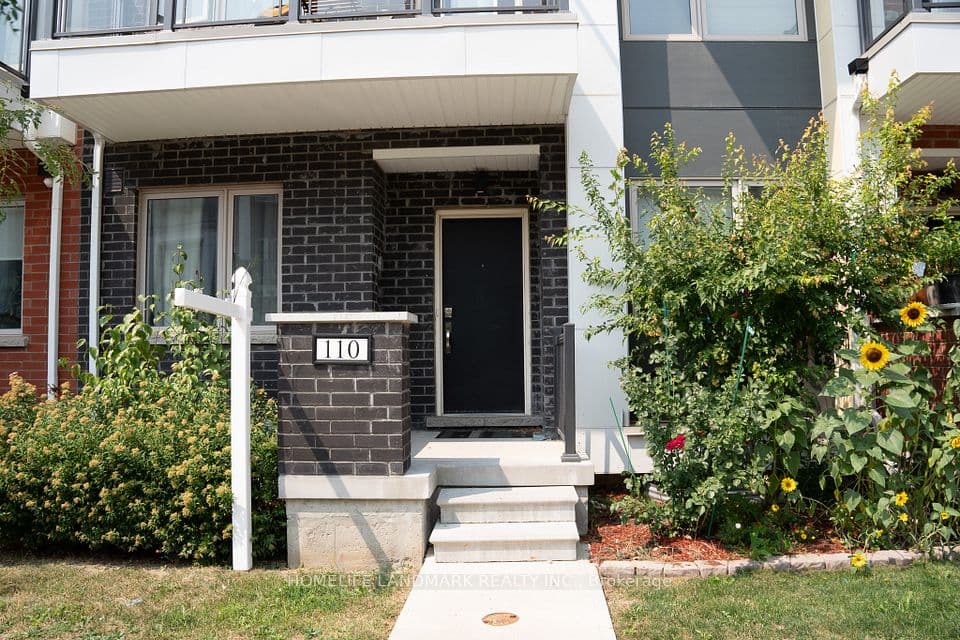 110 William Duncan Road, Toronto, ON M3K 0C7 – main photo