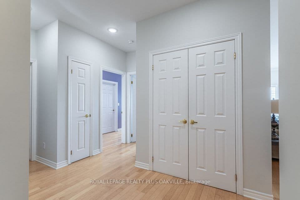 1499 Nottinghill Gate 403, Oakville, ON L6M 5G1 – photo 3