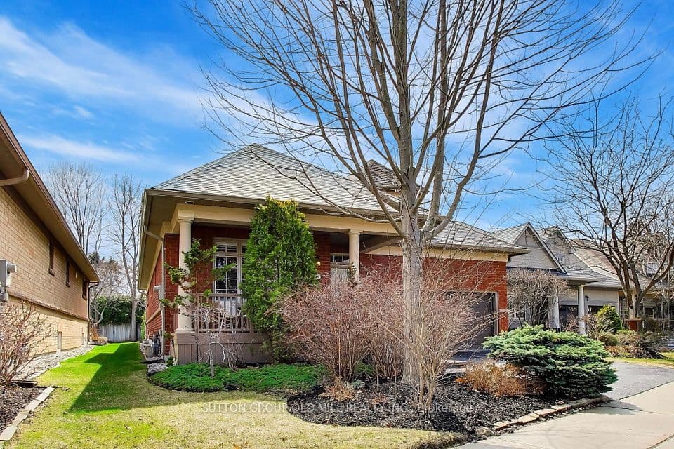2175 Stavebank Road 16, Mississauga, ON L5C 1T3 – photo 3