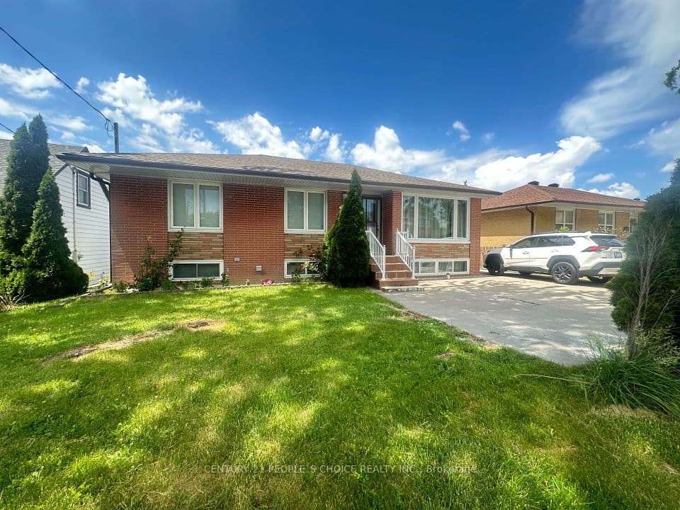 2864 Weston Road, Toronto, ON M9M 2S3 – main photo