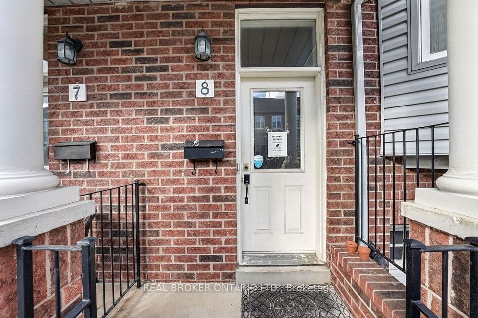 5985 Creditview Road 8, Mississauga, ON L5V 2M9 – photo 3