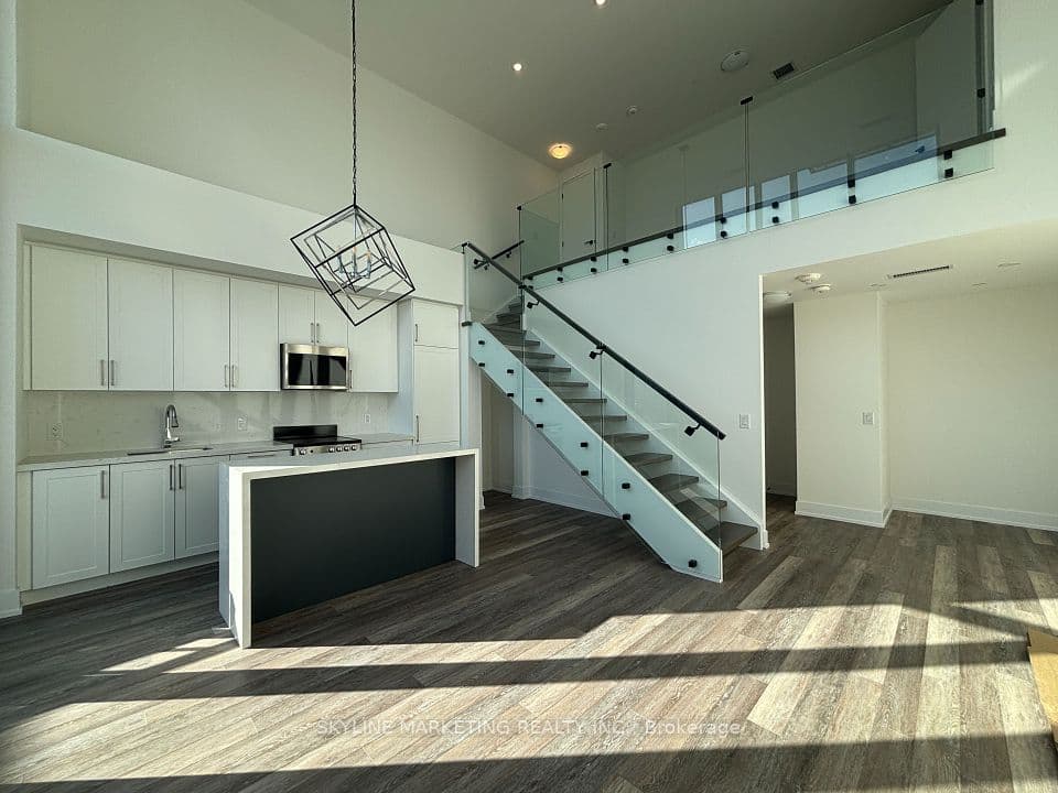 2450 Old Bronte Road 103, Oakville, ON L6M 5P6 – main photo