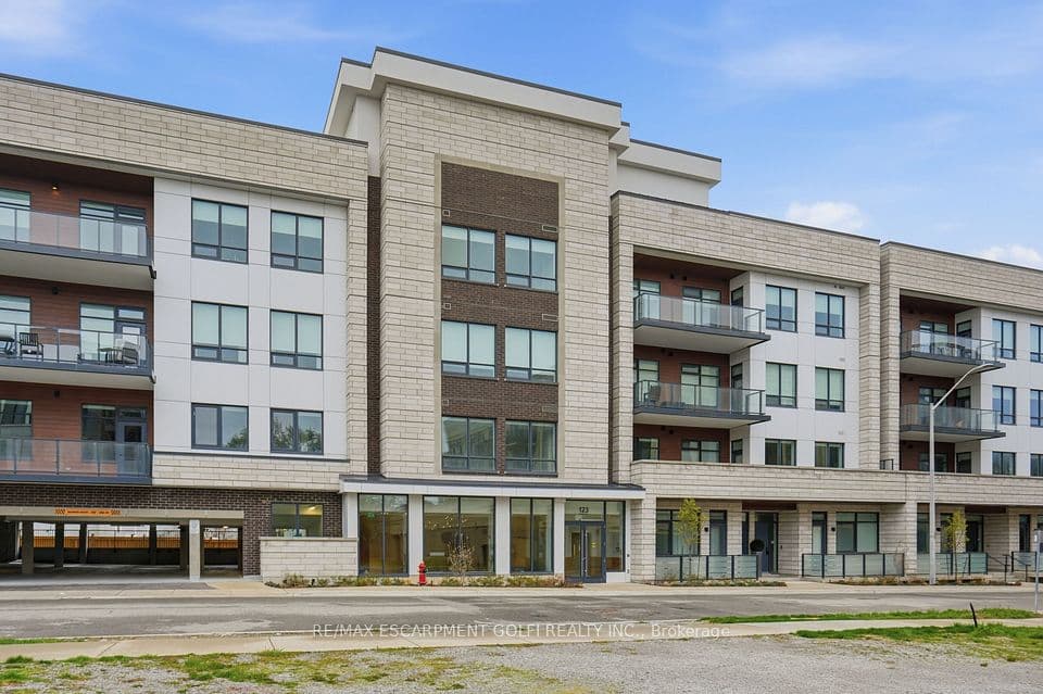 123 MAURICE Drive 409, Oakville, ON L6K 2W6 – main photo