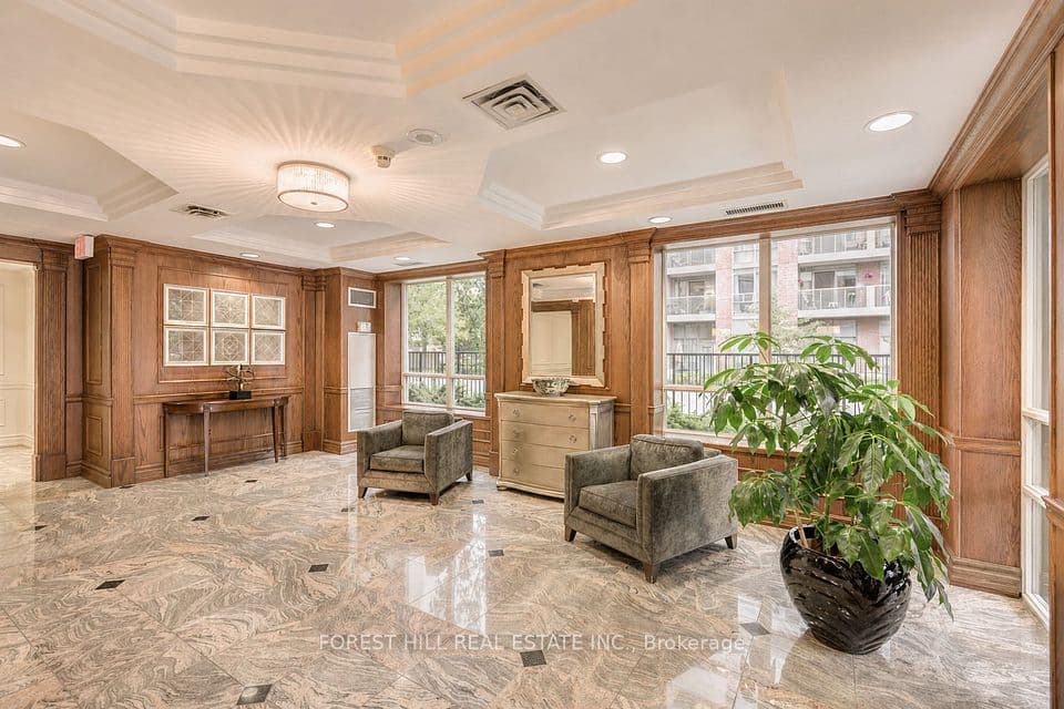 17 Michael Power Place 709, Toronto, ON M9A 5G5 – photo 2