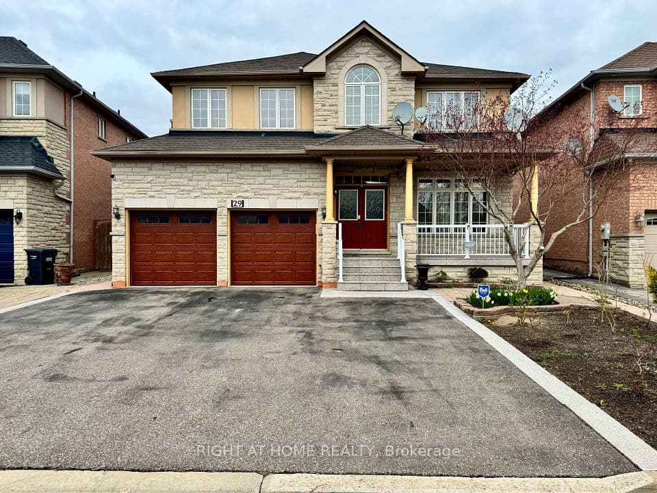 29 Lynnvalley Crescent, Brampton, ON L6P 2E1 – main photo