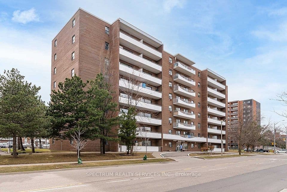 3320 Fieldgate Drive 808, Mississauga, ON L4X 2J2 – main photo