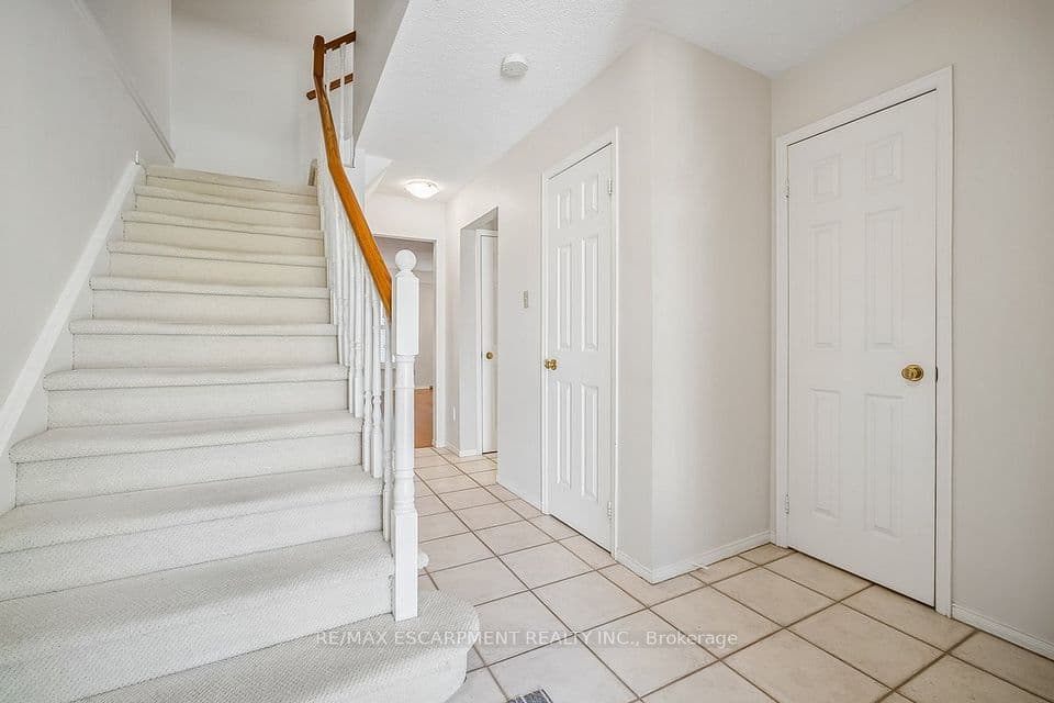 5255 Lakeshore Road 30, Burlington, ON L7L 5X8 – photo 3
