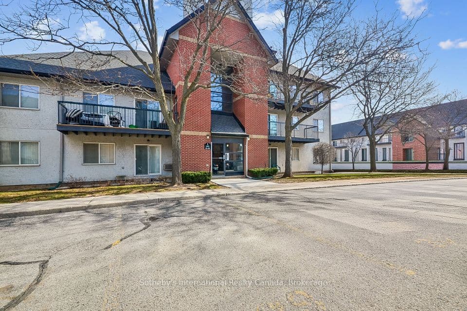 1450 Glen Abbey Gate 434, Oakville, ON L6M 2V7 – photo 2