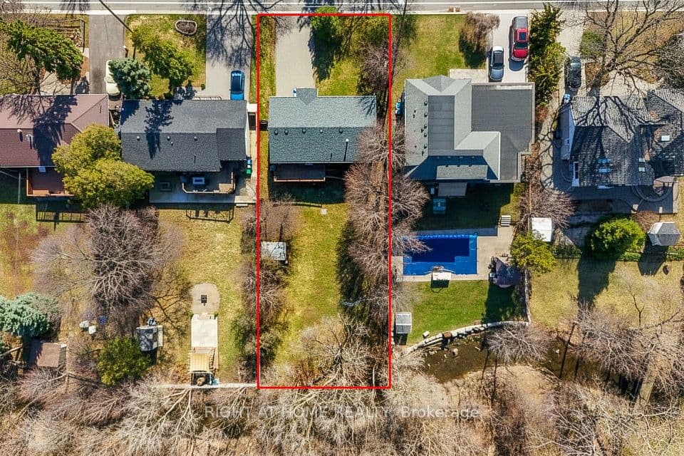 15 Pioneer Drive, Mississauga, ON L5M 1G8 – photo 3